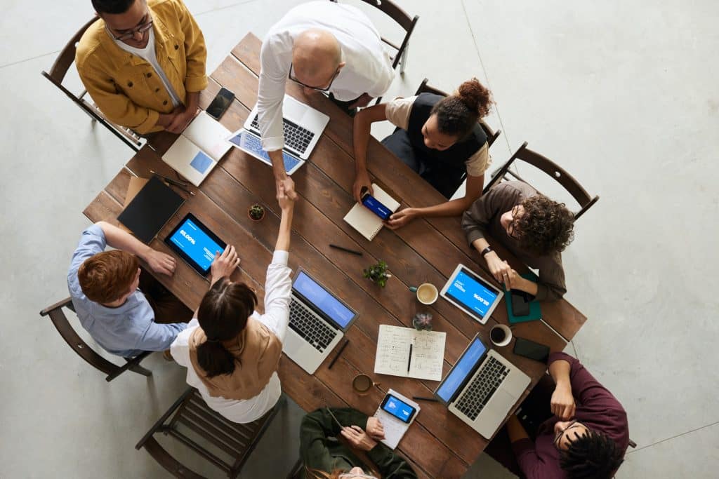 de beste tijden om te posten op LinkedIn